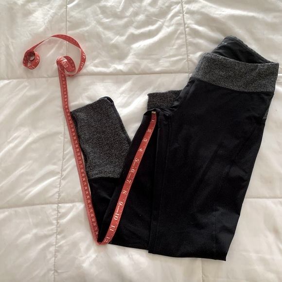 Lucy black leggings with grey chevron pattern - Picture 9 of 10